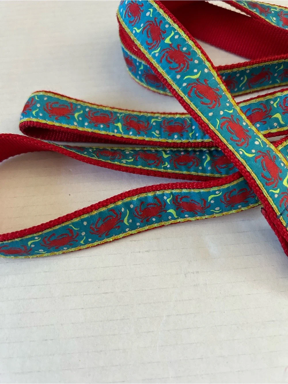 Up Country Crab Print Dog Leash in Teal & Red